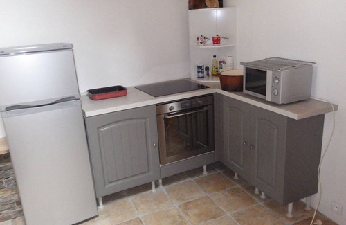 Leschaux Apartment | Scenic Apartment by Lake and Mountain Near Annecy