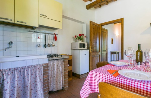 Suvereto Apartment | Apartment Bianco by Interhome