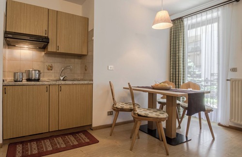 Arabba Apartment | Modern Apartment 'Bilocale Pizac' with Wi-Fi & Spa Access