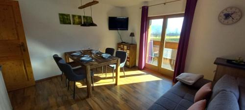 Finsing Apartment | Experience Comfort at Apartment Birgit - Guest Rated 9.3/10