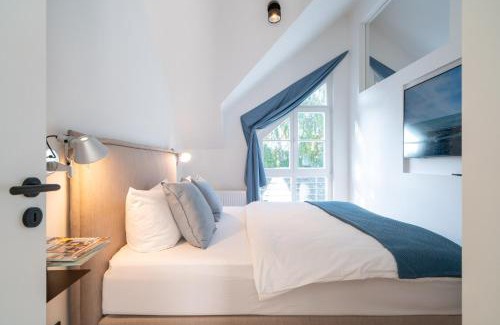 Ostseebad Ahrenshoop Apartment | Cozy Apartment Blausand: Pet and Child Friendly Retreat