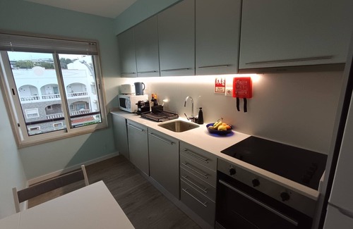 Telheiro Apartment | Apartment 'Blue Marine' with Lake View, Wi-Fi and Air Conditioning