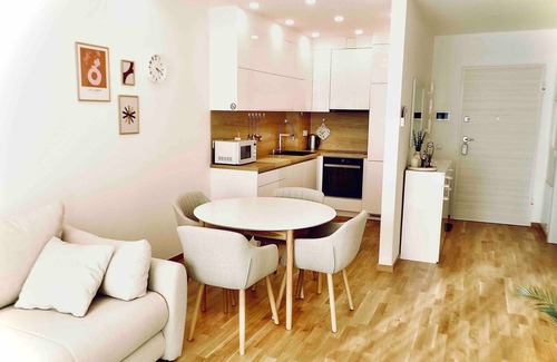 Zagreb Apartment | River View Apartment Borovje with Family-Friendly Amenities