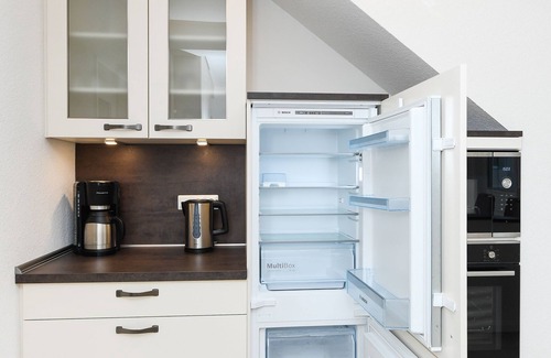 Neuharlingersiel Apartment | Cozy Ocean View Apartment "Bottom Left" - Family-Friendly Stay