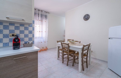 Marzamemi Apartment | Apartment 'Brezza Marina Marzamemi' with Balcony, Wi-Fi and Air Conditioning