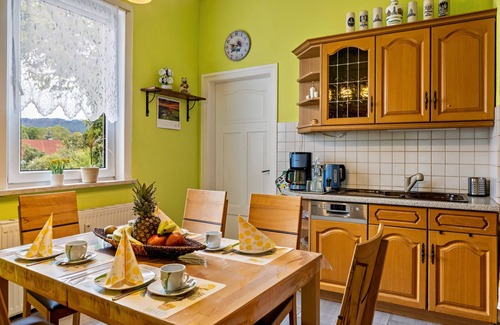 Plaue Apartment | Scenic "Burgblick" Apartment with Mountain View & Wi-Fi