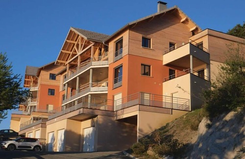 Chorges Apartment | Enjoy Lake Views in 4-Room Apartment at L'Ecrin du Lac