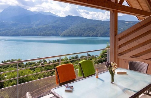 Chorges Apartment | Enjoy Lake Views in 4-Room Apartment at L'Ecrin du Lac