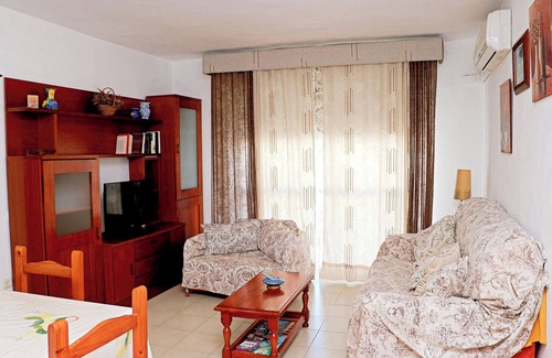 Barbate Apartment | Beachfront Apartment in Barbate with Ocean View Amenities