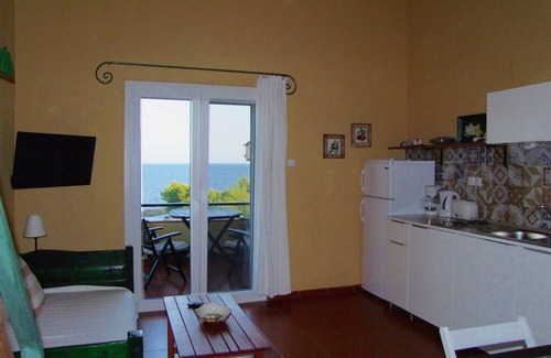 Sithonia Apartment | Seaside Apartment with Balcony & Spa, Rated 9.6/10
