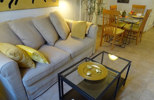 San Francisco-Ribera Apartment | Guest Rated 10/10: Apartment Córdoba LUBI II with Spa