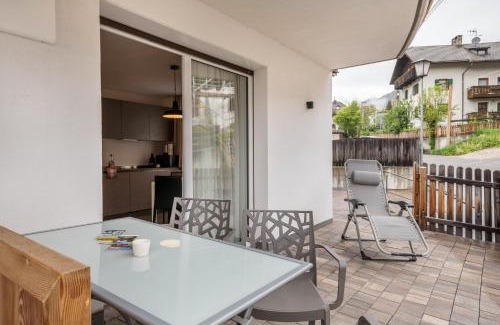 Mareo Apartment | Guest Rated 10/10: Apartment Cater Residence Bun Ste