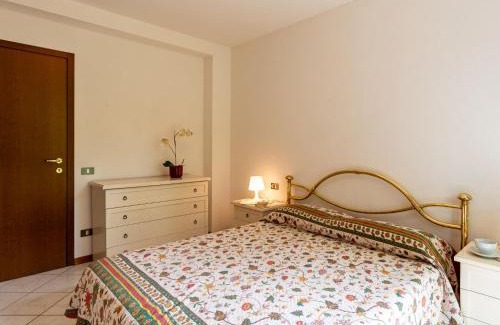 Castello Apartment | Pet-Friendly Apartment Ca del Bernardi: Guest Rated 8.3/10