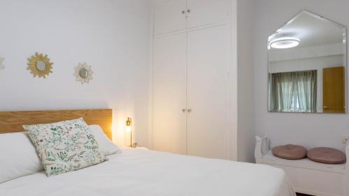 La Caleta Apartment | Oceanview Retreat at Apartment Caleta Beach Málaga