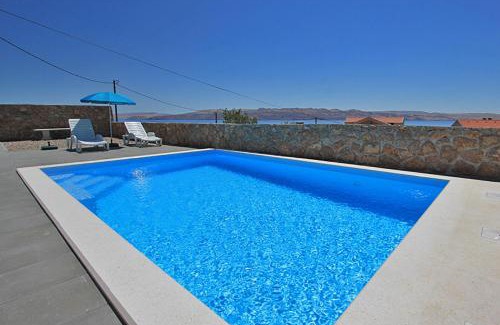 Cesarica Apartment | Oceanfront Apartment Camelia with Pool & Amazing Views