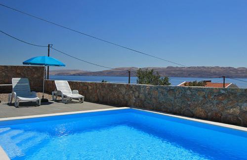 Cesarica Apartment | Oceanfront Apartment Camelia with Pool & Amazing Views