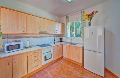 La Canuta Apartment | Pet-Friendly Apartment Canuta Baja 7 with Ocean Views