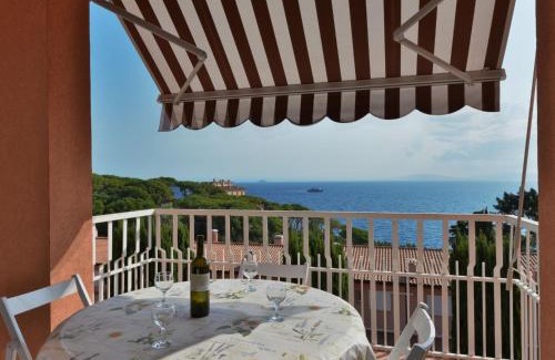 Capo D'arco Apartment | Cozy Apartment Capo d'Arco-9 with Pool and Breakfast