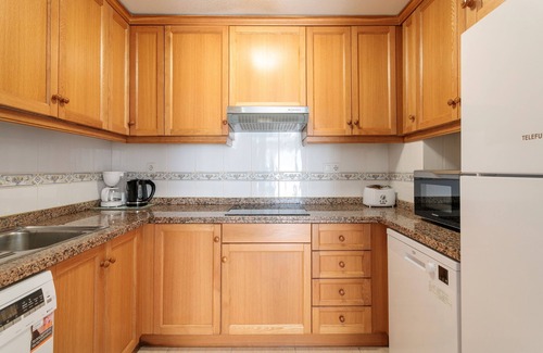 Santa Pola Apartment | Apartment 'Carmela En Santa Pola' with Balcony, Wi-Fi and Air Conditioning