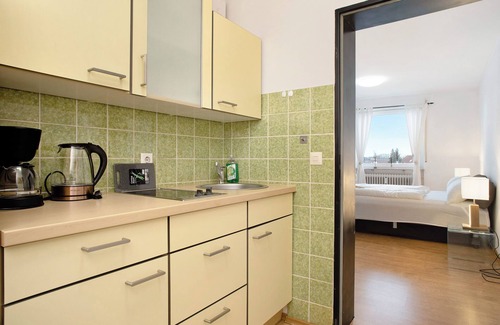 Waggershausen Apartment | Explore Apartment 'Carpe Diem': Oceanfront with Balcony