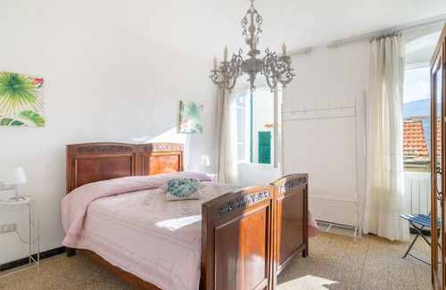 Pietrabruna Apartment | Family-Friendly Apartment Caruggiu - Rated 8/10 by Guests
