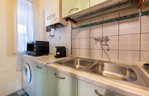Pieve Vecchia Apartment | Apartment 'Casa Di Anita' with Shared Terrace