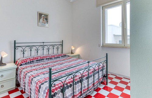 Marina di Andrano Apartment | Sea View Apartment 'Casa Vacanze Le Carrube' with Terrace
