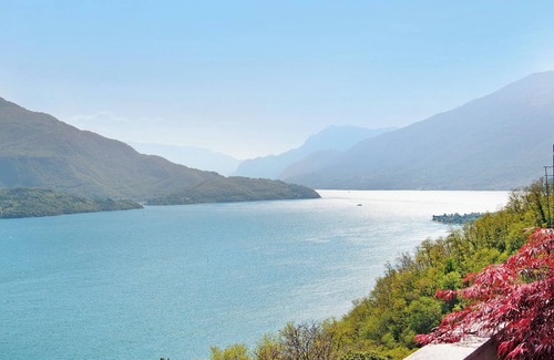 Montemezzo Apartment | Beautiful Apartment Casa Alan: Lake View & Pet Friendly