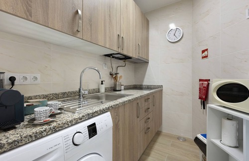 Praia da Rocha Apartment | Beachfront Apartment "Casa Azul" with Balcony & Wi-Fi