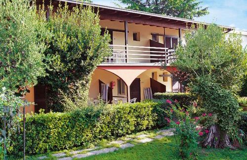 Villaggio Sanghen Apartment | Cozy Apartment Casa Centrale with Pool & Ocean View
