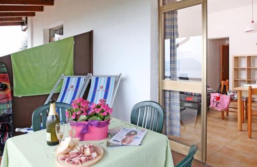 Villaggio Sanghen Apartment | Cozy Apartment Casa Centrale with Pool & Ocean View