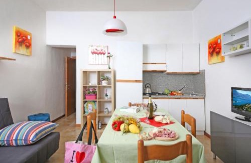 Villaggio Sanghen Apartment | Cozy Apartment Casa Centrale with Pool & Ocean View