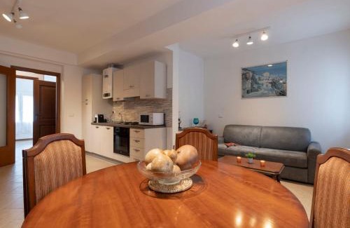 Montalto Ligure Apartment | Cozy Apartment Casa dalla Mamma - Pet & Child Friendly Stay