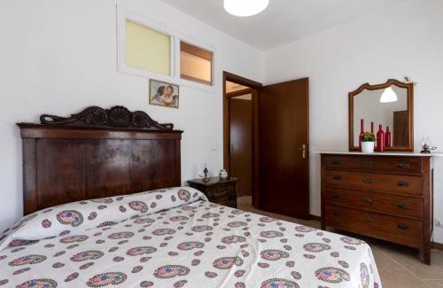 Montalto Ligure Apartment | Cozy Apartment Casa dalla Mamma - Pet & Child Friendly Stay