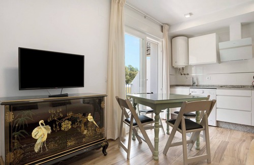 San Ambrosio Apartment | Scenic Apartment 'Casa de 10 - 4A' with Pool & Wi-Fi