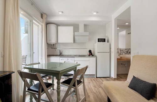San Ambrosio Apartment | Scenic Apartment 'Casa de 10 - 4A' with Pool & Wi-Fi