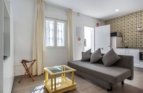 San Ambrosio Apartment | Mountain View Apartment 'Casa de 10 - 4I' with Pool & Wi-Fi