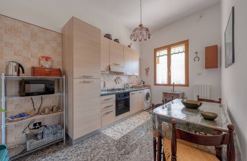 Trepuzzi Apartment | Apartment 'Casa Degli Zii' with Private Garden, Wi-Fi and Air Conditioning