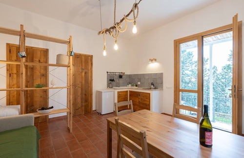 Camporeale Apartment | Mountain View Apartment 'Casa Delle Pigne' with Terrace