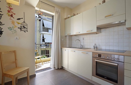 Lefkada Town Apartment | Cozy Apartment 'Casa Di Sole' with Balcony and Ocean View