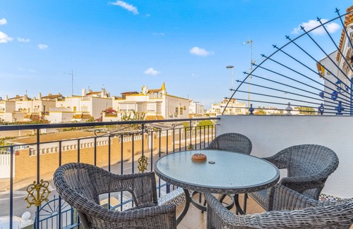 Urbanizacion Jardin del Mar Apartment | Tranquil 'Casa Feliz' with Mountain View & Shared Pool