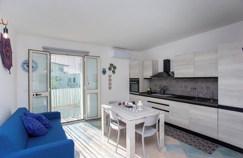 Orosei Apartment | Beachside Apartment Casa Francesco with Terraces & Garden