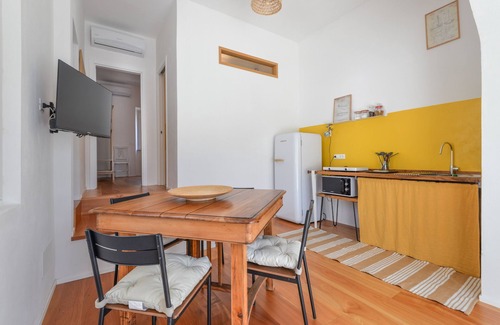 Seccheto Apartment | Relax at Casa Magnolia with Ocean View & Garden Oasis