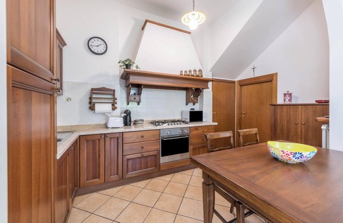Torri del Benaco Apartment | Garden Oasis 'Casa Gemma' with Ocean Views & Spa Access