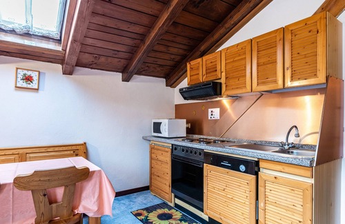 Mezzana Apartment | Casa Martini: Mountain View Apartment with Balcony & Wi-Fi