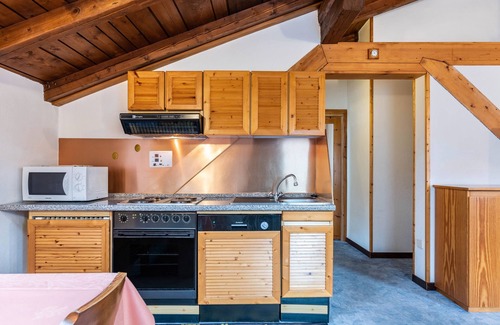 Mezzana Apartment | Casa Martini: Mountain View Apartment with Balcony & Wi-Fi