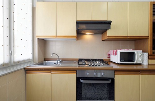 Pietra Ligure Apartment | Cozy Apartment 'Casa Nuccia' with Ocean View & Balcony
