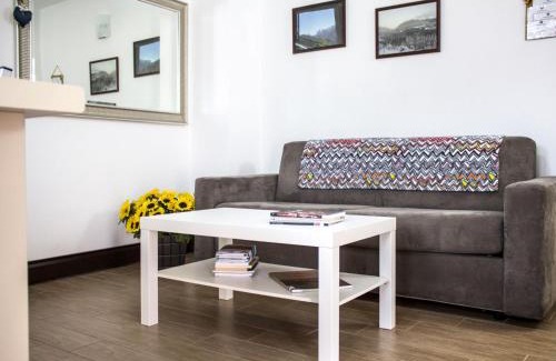 Ovasta Apartment | Guest Rated 9.5: Apartment Casa Rasat-1 with Pet-Friendly Comfort