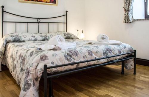 Ovasta Apartment | Guest Rated 9.5: Apartment Casa Rasat-1 with Pet-Friendly Comfort