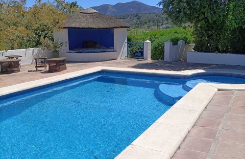 Coin Apartment | Cozy Apartment 'Casa Romana' with Mountain View & Pool